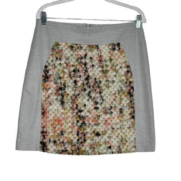 Banana Republic Gray Quilted Wool Blend Mini Skirt | Size 8T - Picture 5 of 7